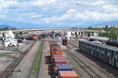 View into the east end of the yard.