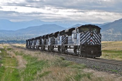 Down the long straightaway into Helena..