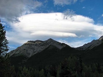 Lenticular Cloud above Mount Lorette