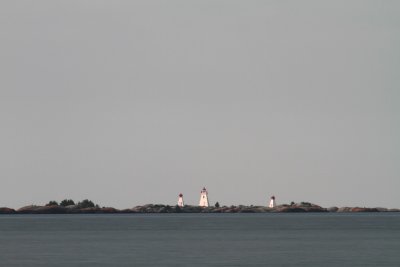 Bustard Island Lighthouse.jpg
