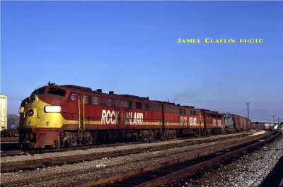 Nov 1978 - RI E units lead freight