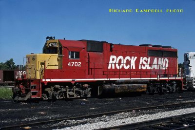 RI GP40 4702