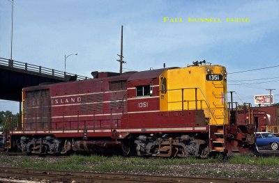 RI GP18 1351 - June 1977