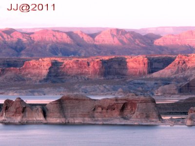 AP1100793a.jpg