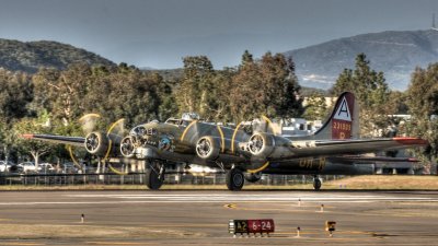 Collings Foundation B-17 - KCRQ