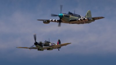 Fairey Firefly & Supermarine Spitfire