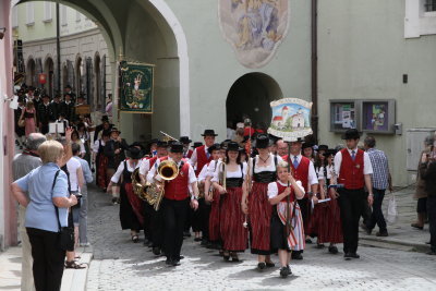 Parade moving through Passau