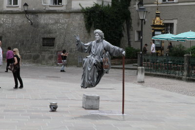 Salzburg street entertainer