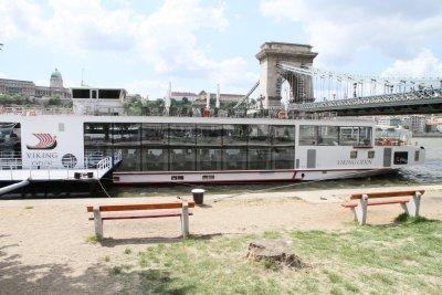 Viking Odin docked at Chain Bridge