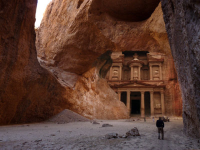 Petra-Arch.jpg