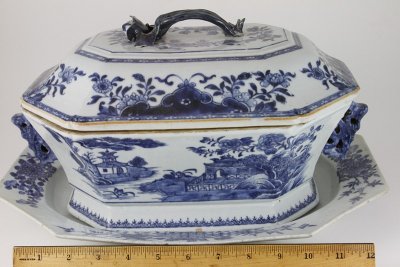 BLUE &  WHITE CHINESE EXPORT PORCELAIN