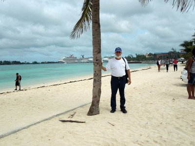 Ed holds up a palm tree