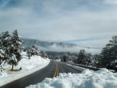 Descending into Pine, AZ