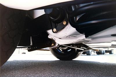 right side stab protection plate before rear wheels.jpg