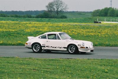 F1060018