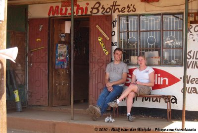 Daan and Jos waiting at a shop for our shock-absorbers to come from Arusha