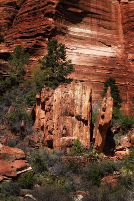 Indian Ruins-Red Canyon