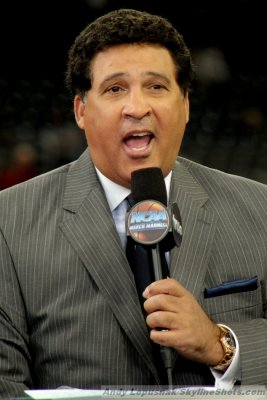 CBS Sports announcer Greg Gumbel