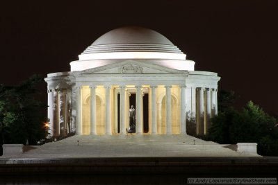 Jefferson Memorial at night