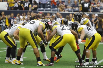 Pittsburgh Steelers defensive huddle