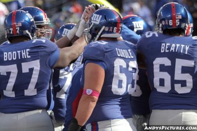 NY Giants team huddle