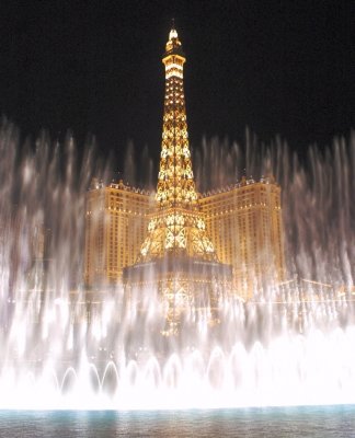 Effiel Tower Water Dance