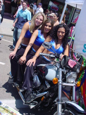 af2 San Diego Riptide Cheerleaders on an Indian Motorcycle