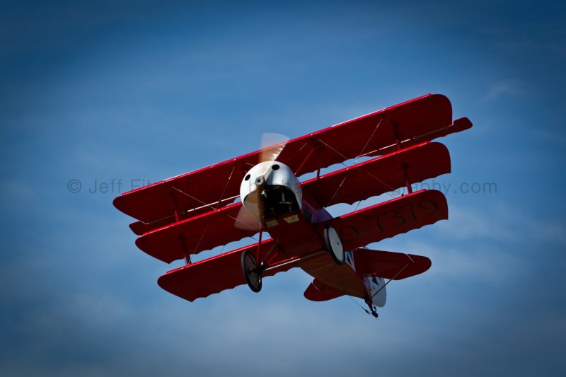 F05F4053.jpg