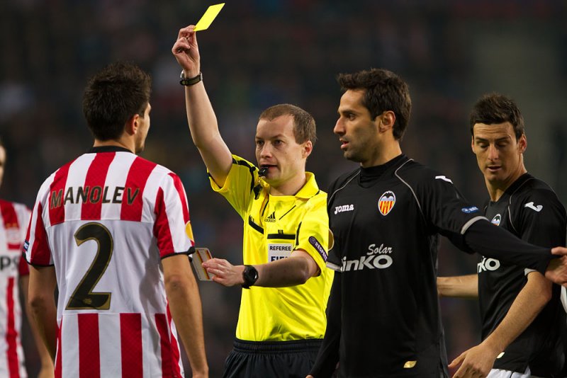 Yellow card for Manolev