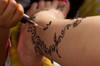 Working with henna