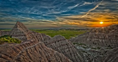 July 2011 - Landscapes - Badlands Sunset - Ray Rosewall