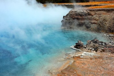 Midway Geyser area