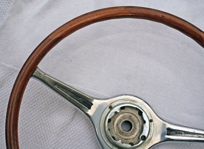 Original Porsche Carrera 2 teak steering wheel