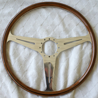 Nardi style steering wheel