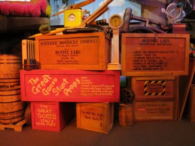 Muppet props, HS