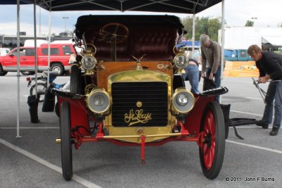 circa 1904 -1905  St Louis Touring Car