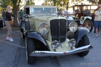 1933 Auburn Eight Salon Convertible Sedan