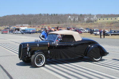 1936 Ford DeLuxe Roadster - Modified