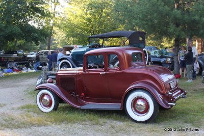 1932 Ford V8 5 Window Couple