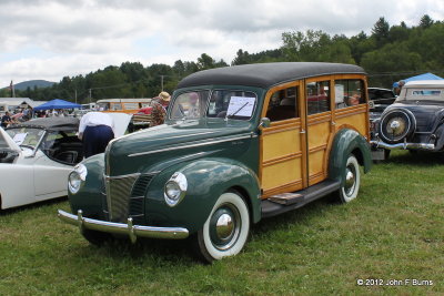 1940 Ford DeLuxe Wagon