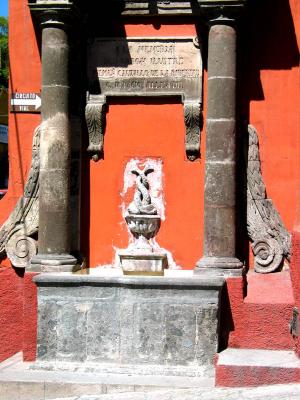 allende's fountain