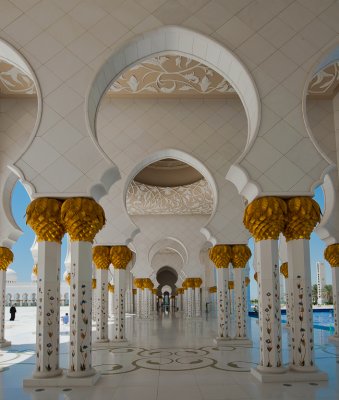 GrandMosque Abu Dhabi - Alan Story<br>CAPA 2012 Theme Competion<br>Architectural Interiors: 22 points