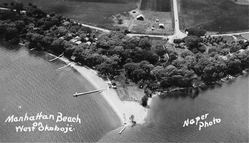 Manhattan Beach 1940s