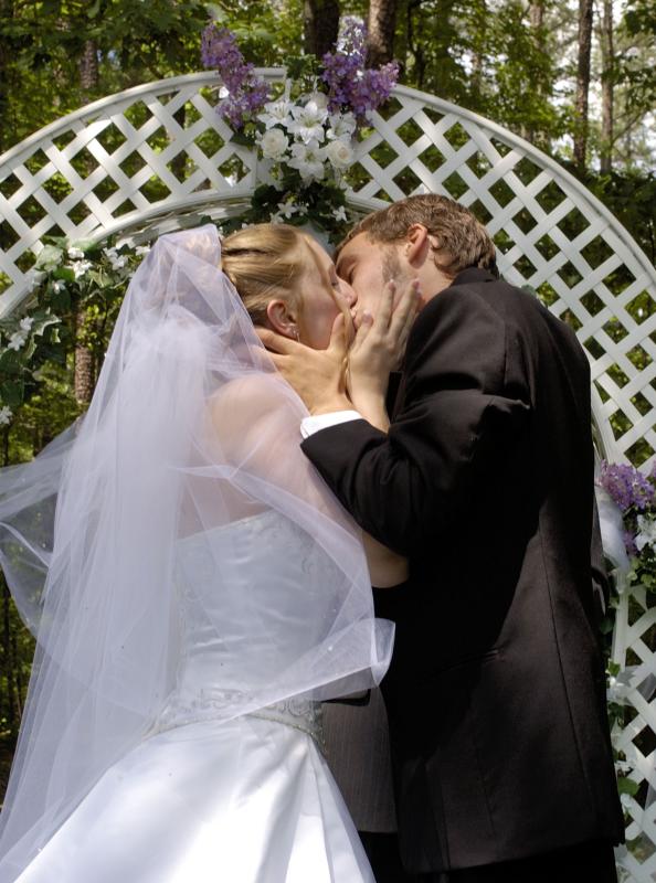 the kiss.jpg