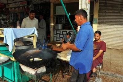 Bilal Market - Puri Halwa