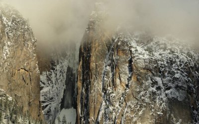 Yosemite's Monumental Cliffs of Granite