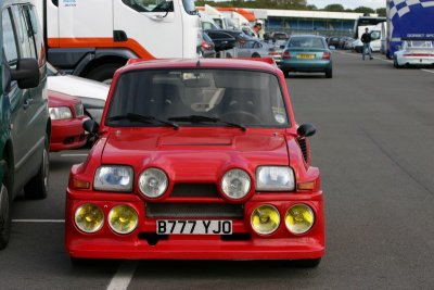 Silverstone Trackday General 2011 00084.jpg