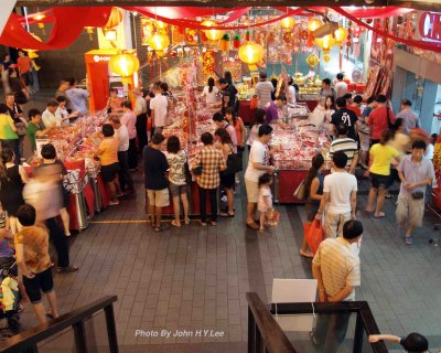 009 - Festive Shopping.jpg