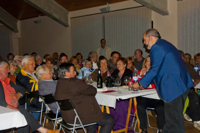 Actuació del Màg Jordi Cumelles al Sopar del Municipi 2011