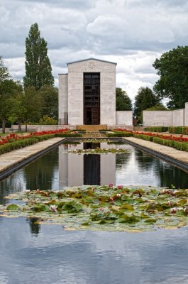 American Memorial Cambridge , UK